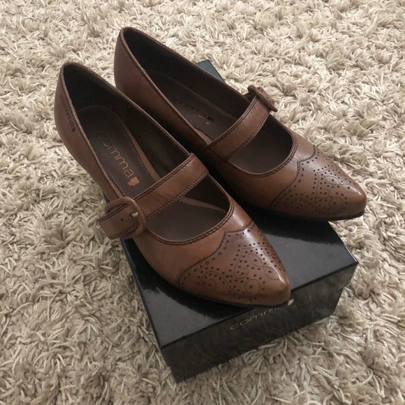 Brown leather pump/heel, comma, NWT and box EUR/37/US7 - Picture 7 of 7